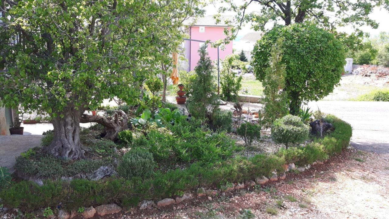 Apartmani Bilandzic-Krk Malinska Exteriör bild