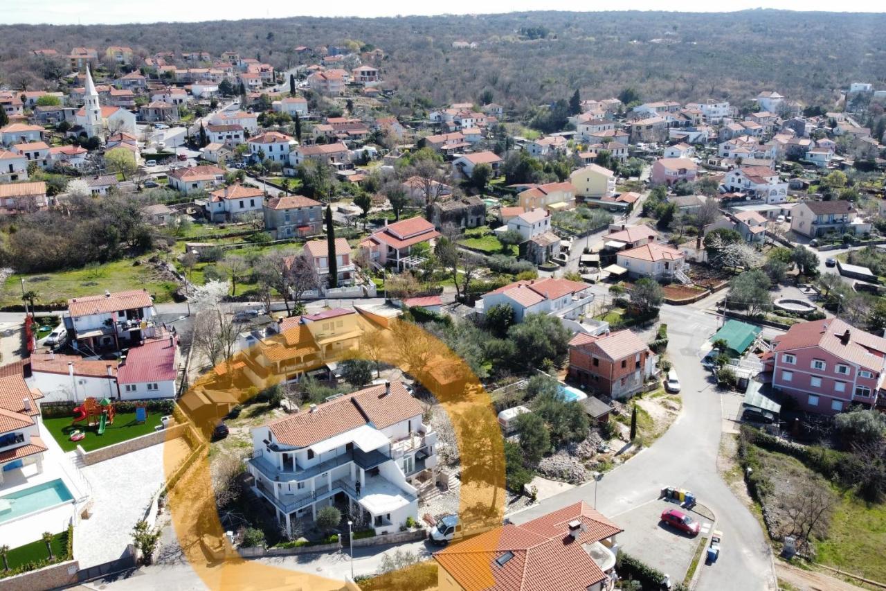 Apartmani Bilandzic-Krk Malinska Exteriör bild